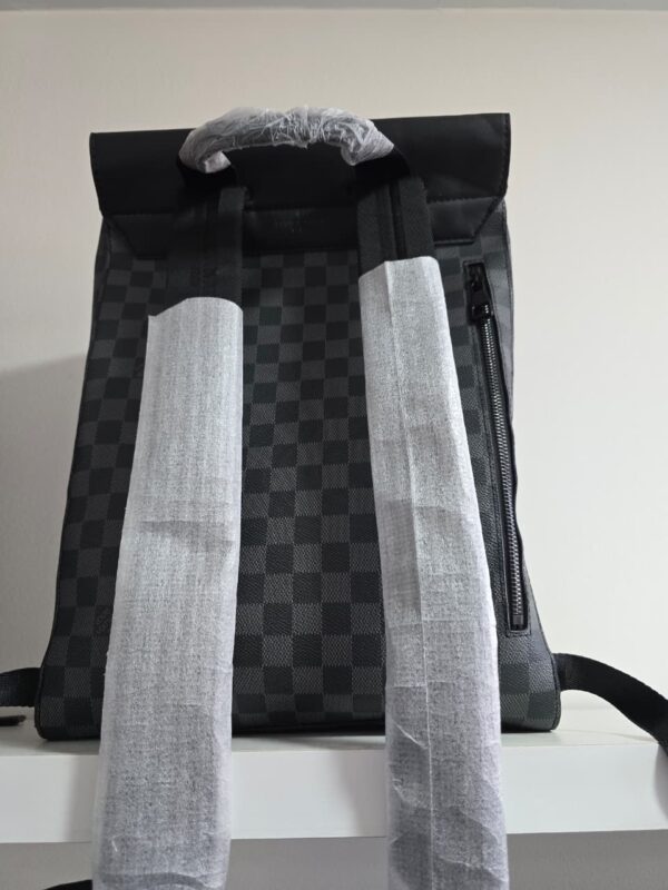 Mochila Louis Vuitton - Image 4