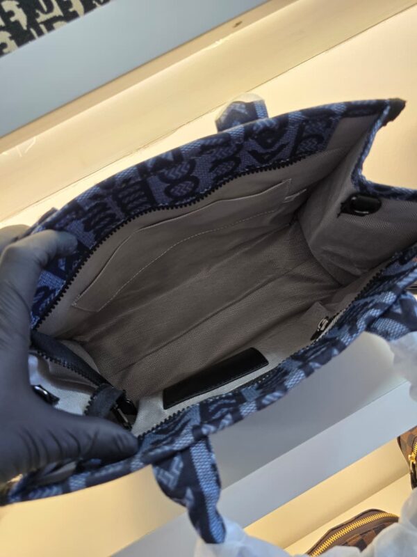 The Tote Bag Marc Jacobs - Image 8