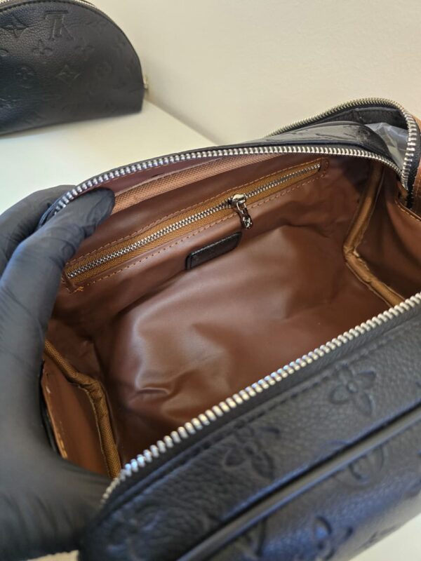Bolso Neceser Louis Vuitton - Image 4