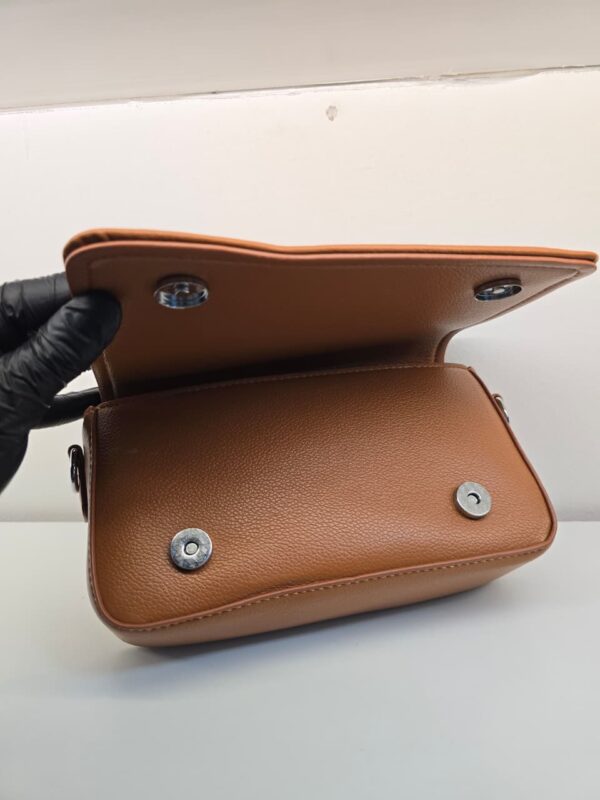 Handbag “The Mini Bag” de Marc Jacobs - Image 6