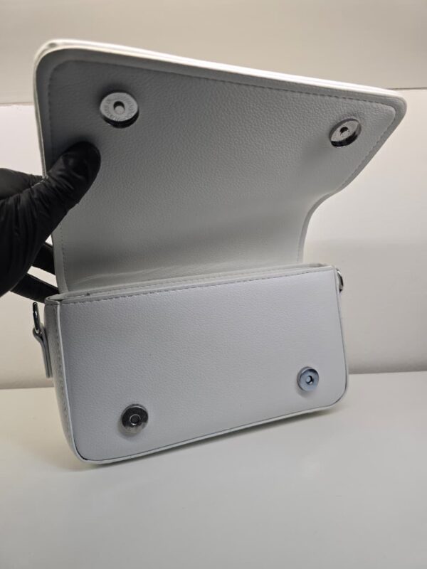 Handbag “The Mini Bag” de Marc Jacobs - Image 6