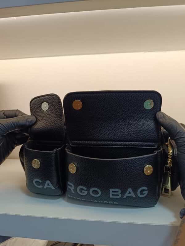 Bolso “The Cargo Bag” de Marc Jacobs - Image 8