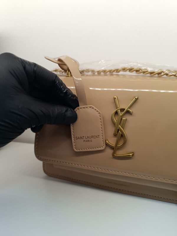 Clutch de Charol Handbag – Yves Saint Laurent - Image 5