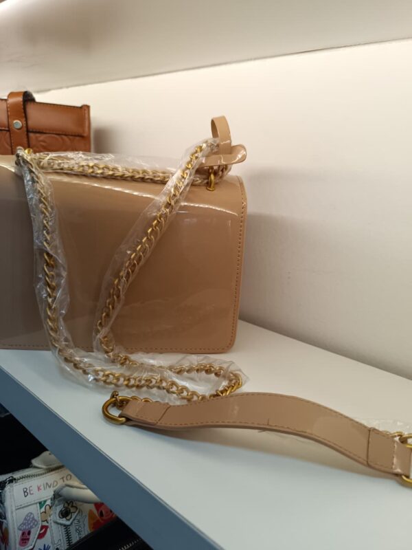 Clutch de Charol Handbag – Yves Saint Laurent - Image 6