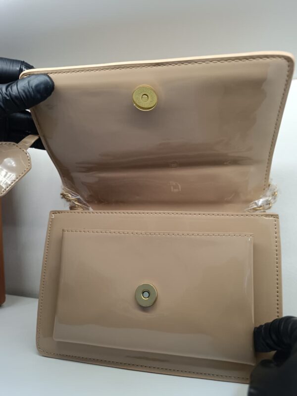Clutch de Charol Handbag – Yves Saint Laurent - Image 7