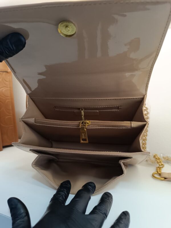 Clutch de Charol Handbag – Yves Saint Laurent - Image 9