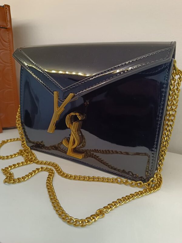 Clutch de Charol Handbag – Yves Saint Laurent - Image 6