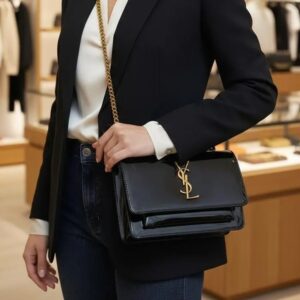 Clutch de Charol Handbag – Yves Saint Laurent